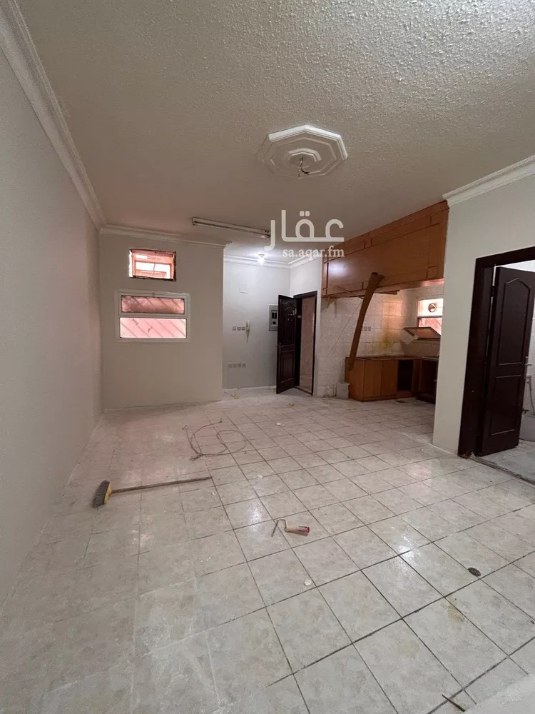 Commercial Office for Rent in Riyadh Al Malaz صورة 5