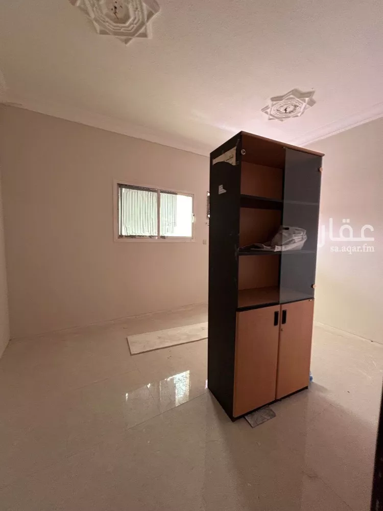 Commercial Office for Rent in Riyadh Al Malaz صورة 4