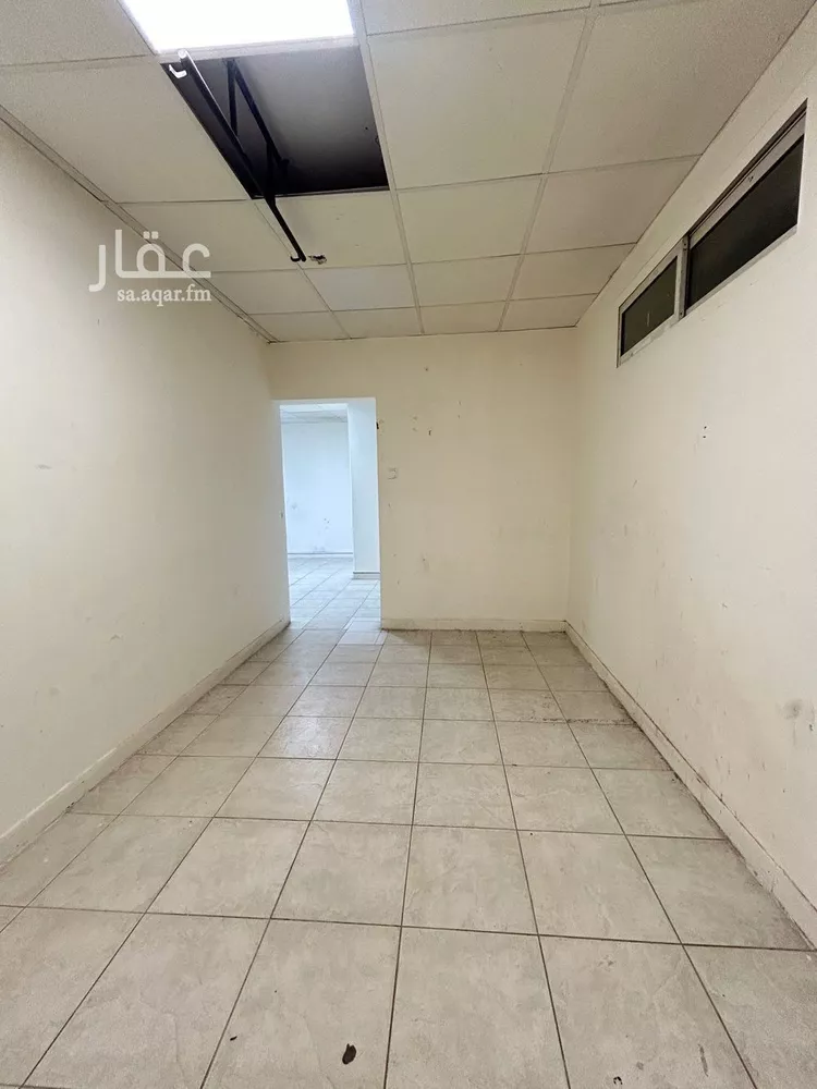 Commercial Office for Rent in Riyadh Al Malaz صورة 3