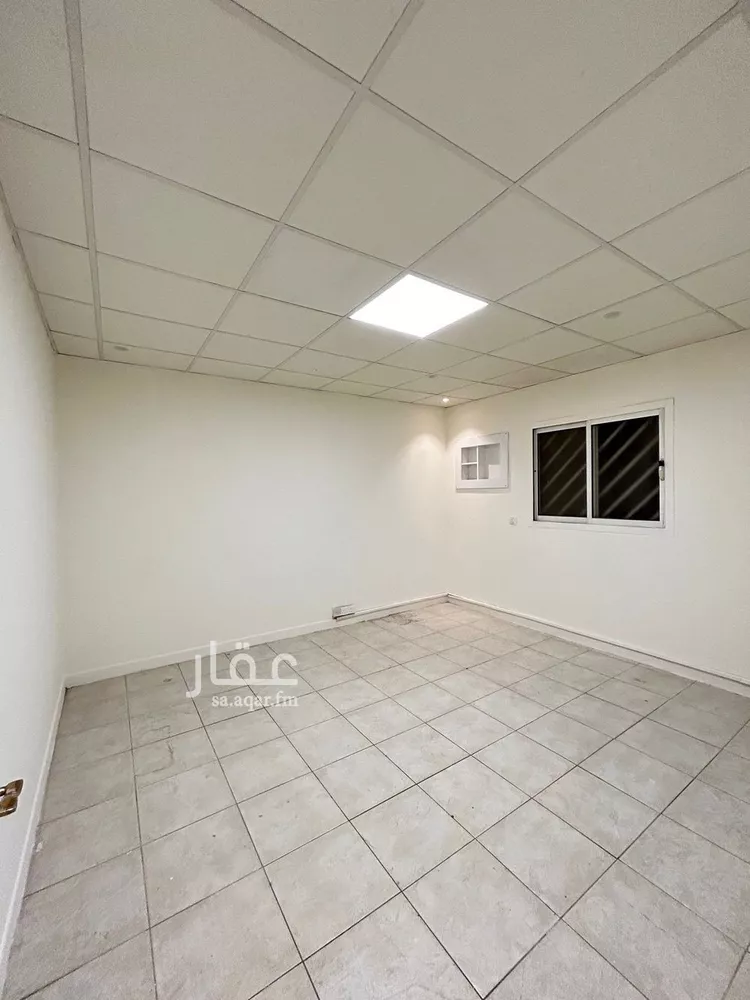 Commercial Office for Rent in Riyadh Al Malaz صورة 5
