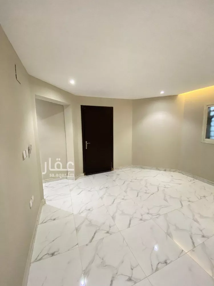 شقة للإيجار في شارع زيد البغدادي, حي الوزارات, مدينة الرياض, منطقة الرياض صورة 4