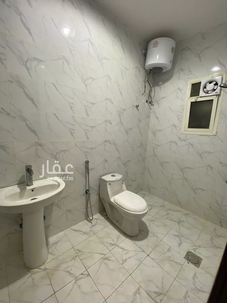 شقة للإيجار في شارع زيد البغدادي, حي الوزارات, مدينة الرياض, منطقة الرياض صورة 2