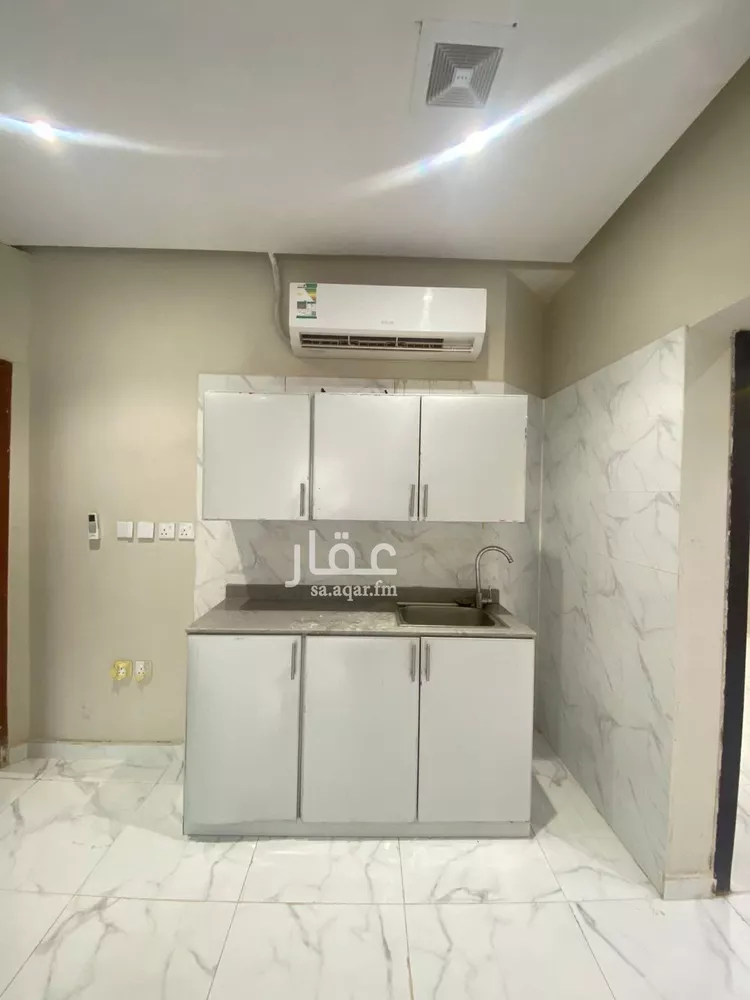 شقة للإيجار في شارع زيد البغدادي, حي الوزارات, مدينة الرياض, منطقة الرياض صورة 5