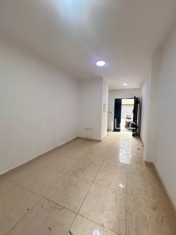 شقة للإيجار في شارع طاهر المقدسي, حي الرحمانية, مدينة الرياض, منطقة الرياض صورة 4