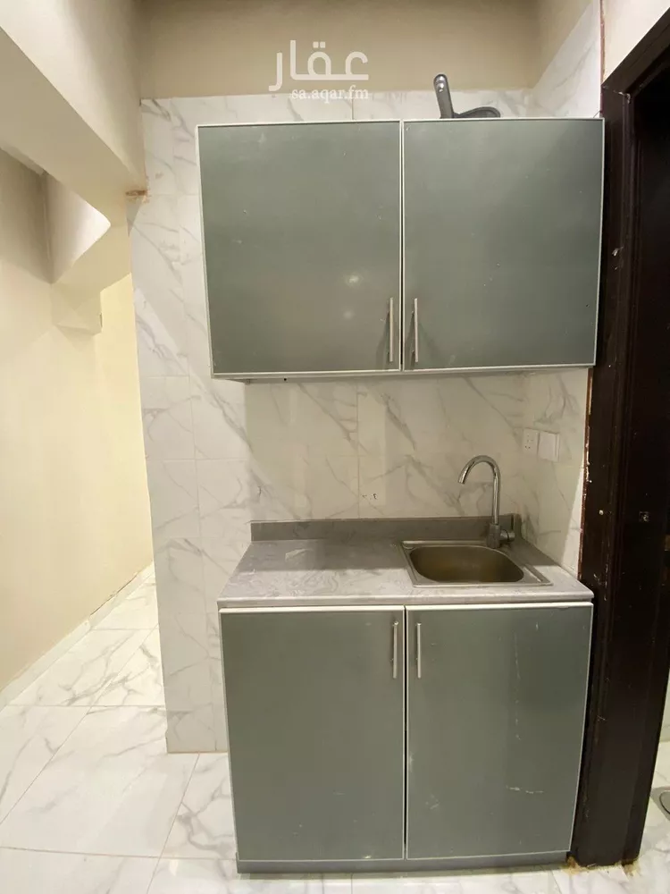 شقة للإيجار في شارع زيد البغدادي, حي الوزارات, مدينة الرياض, منطقة الرياض صورة 5