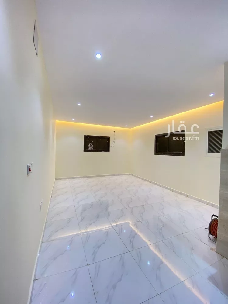 شقة للإيجار في شارع الفجر, حي السويدي الغربي, مدينة الرياض, منطقة الرياض صورة 2