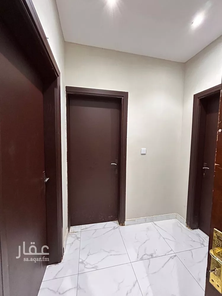 شقة للإيجار في شارع زيد البغدادي, حي الوزارات, مدينة الرياض, منطقة الرياض صورة 4