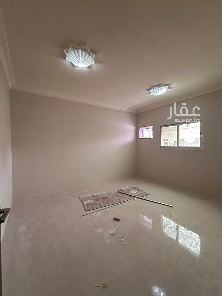 Commercial Office for Rent in Riyadh Al Malaz صورة 3