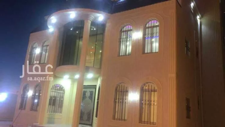 فيلا للبيع في شارع خالد بن الوليد, حي الفهد, مدينة سراة عبيدة, منطقة عسير صورة 2