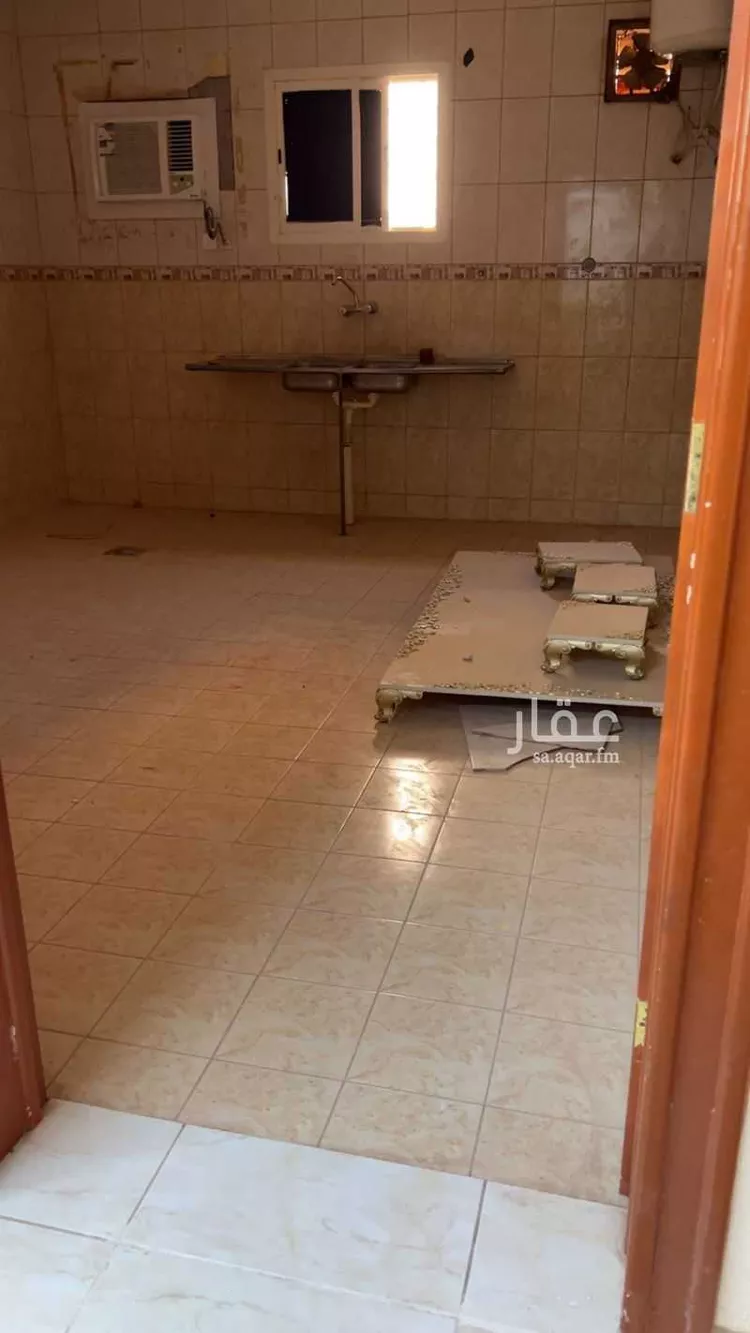 شقة للإيجار في شارع الزبير بن العوام, حي الملك خالد, مدينة عنيزه, منطقة القصيم صورة 5