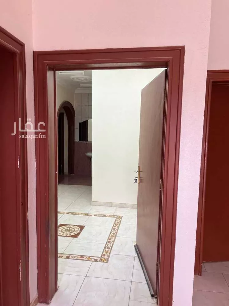 شقة للإيجار في شارع الزبير بن العوام ، حي الملك خالد ، عنيزة ، عنيزة