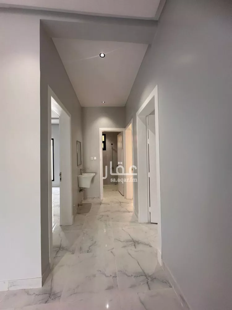 Floor for Sale in Al Muzahimiyah As Suquriyah 6