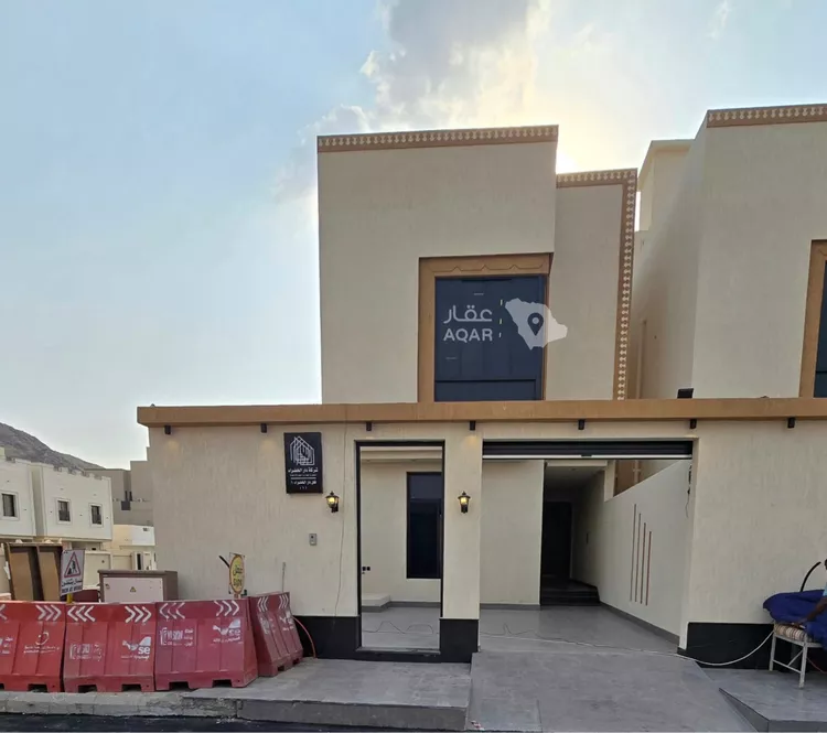 Villa for Sale in Mecca Al Ukayshiyyah