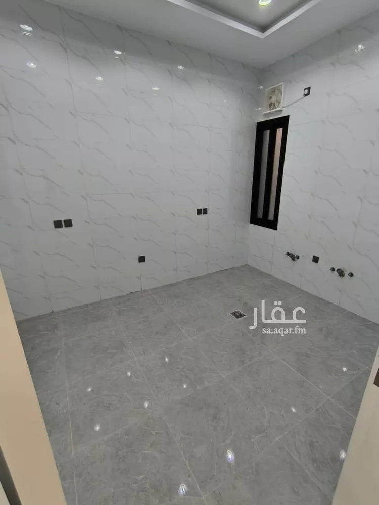 فيلا للبيع في شارع عبد الرحمن بن علي الطبري, حي الرحمانية, مدينة جدة, منطقة مكة المكرمة صورة 5