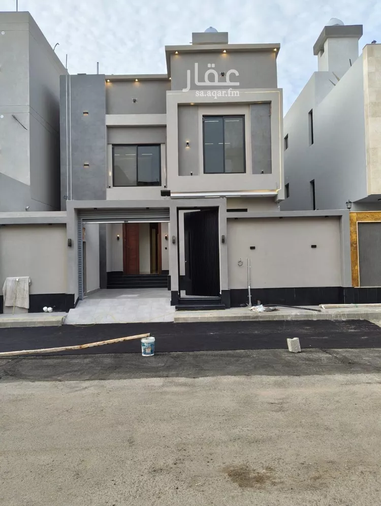 فيلا للبيع في شارع عوض القطيعي, حي الرحمانية, مدينة جدة, منطقة مكة المكرمة صورة 2