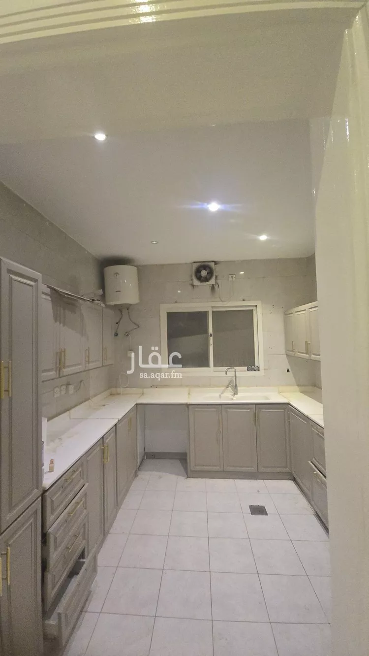 Floor for Rent in Riyadh Al Yasmin