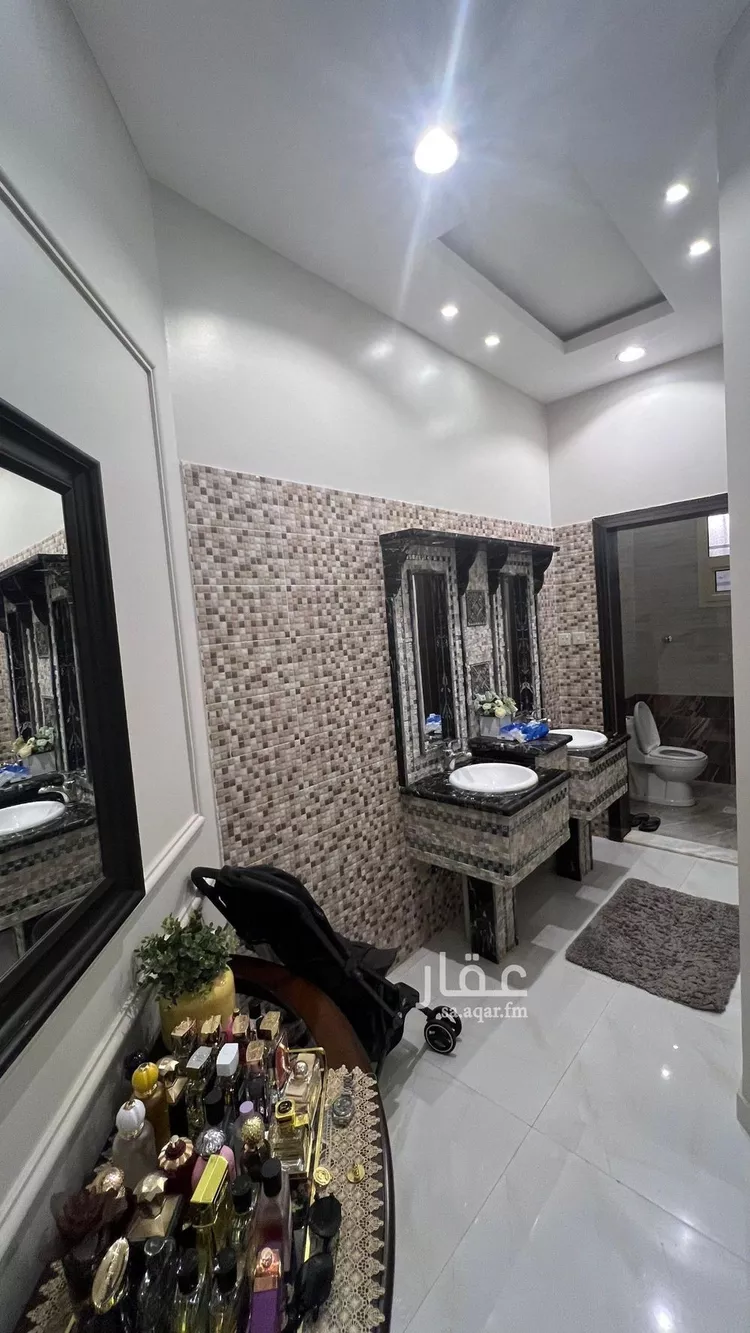 Villa for Sale in Riyadh Al Arid 7
