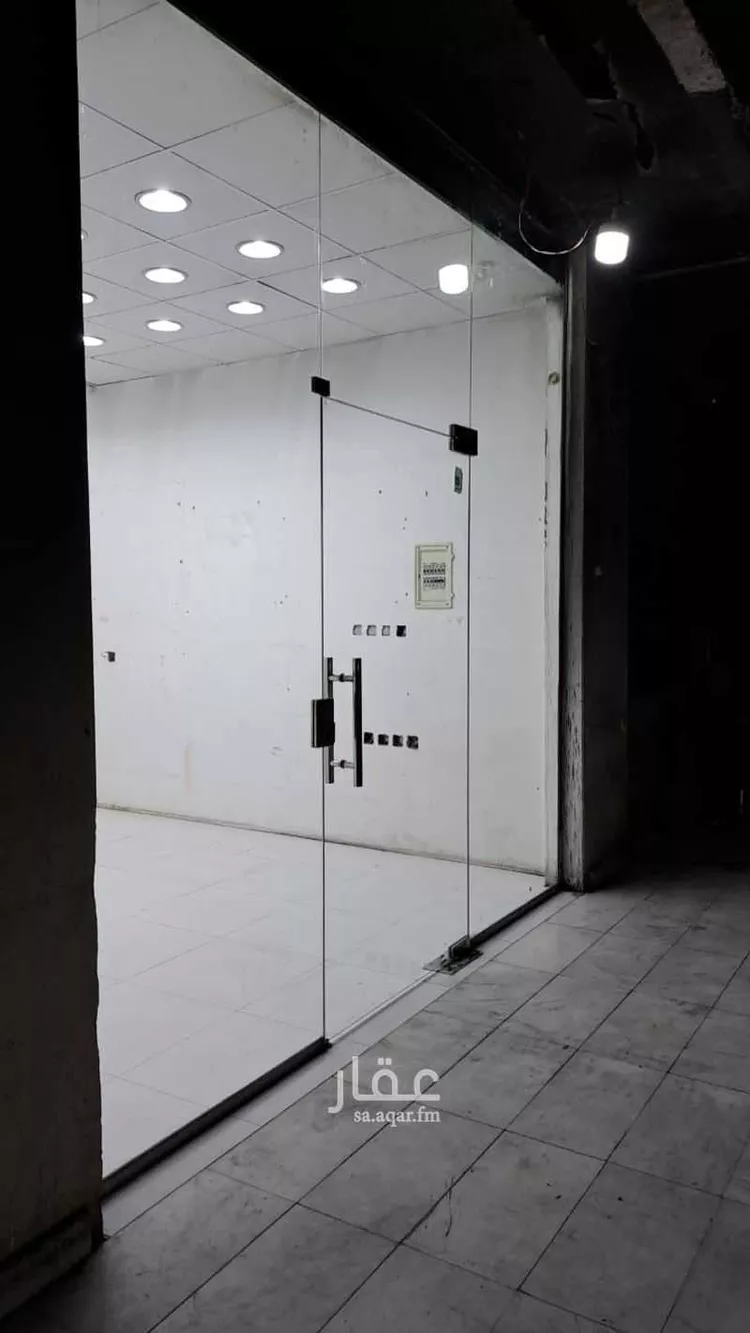 محل للإيجار في شارع عز الدين بن الأثير, حي الديرة, مدينة الرياض, منطقة الرياض صورة 3