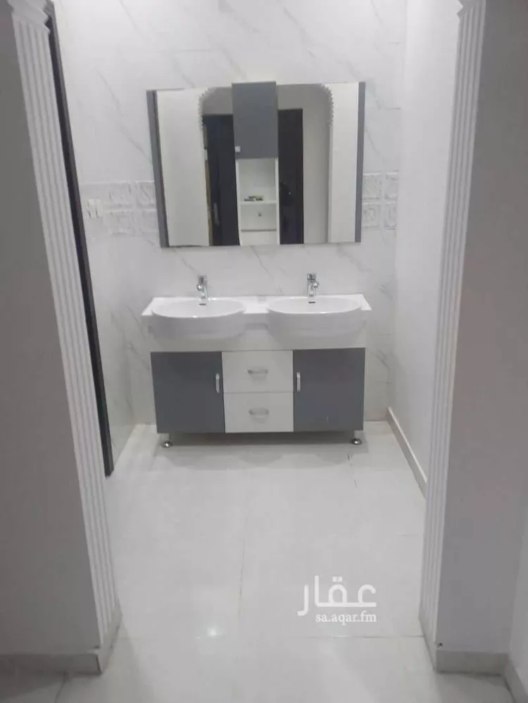 شقة للإيجار في شارع عبد اللطيف بن إبراهيم آل الشيخ ، حي الصالحية ، جدة ، جدة