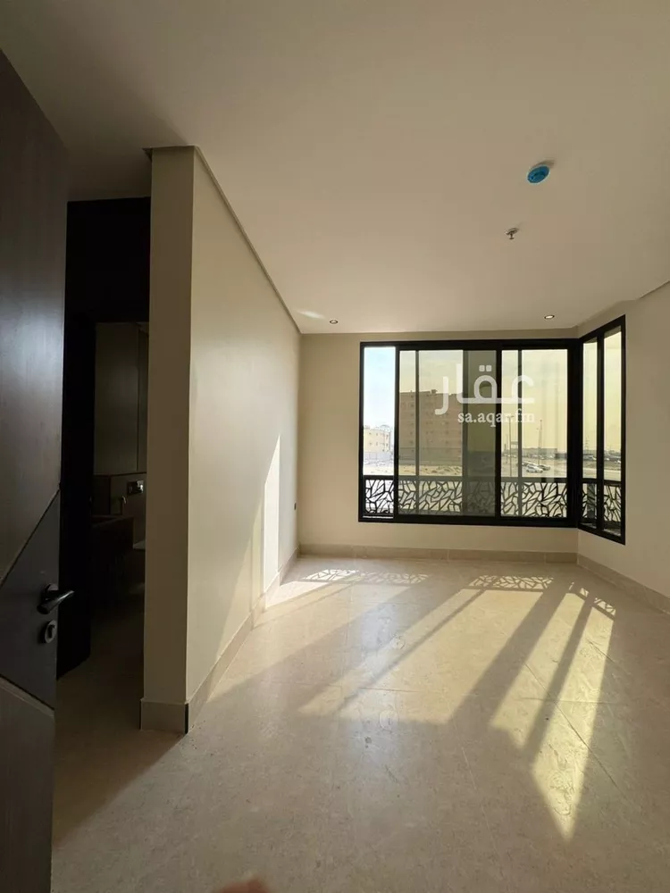 شقة للبيع في شارع احمد بن عجيان, حي طيبة, مدينة الدمام, المنطقة الشرقية صورة 2
