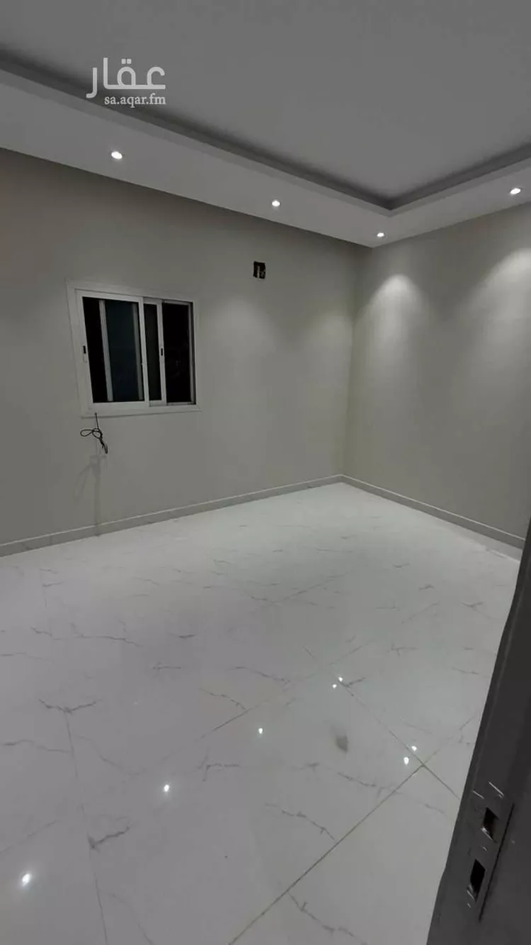 دور للبيع في شارع عبدالمحسن المنيع, حي الرمال, مدينة الرياض, منطقة الرياض صورة 3