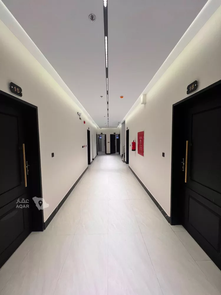عمارة للبيع في شارع العطايا, حي الجنادرية, مدينة الرياض, منطقة الرياض 2