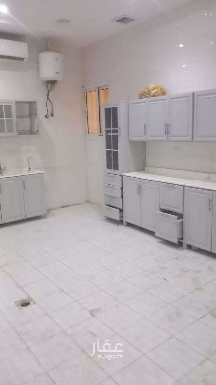 فيلا للإيجار في شارع عبدالهادي الأبياري, حي الرمال, مدينة الرياض, منطقة الرياض صورة 2