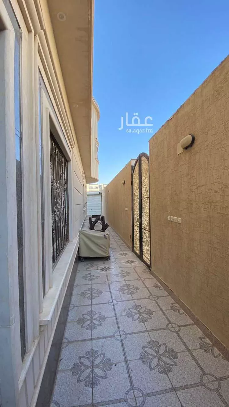 فيلا للبيع في شارع أبي المعالي الصيفي, حي الرمال, مدينة الرياض, منطقة الرياض