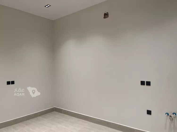 Floor for Sale in Riyadh Ash Sharq 2