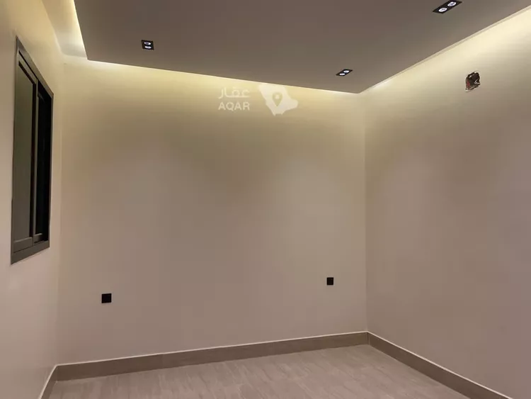 Floor for Sale in Riyadh Ash Sharq 7