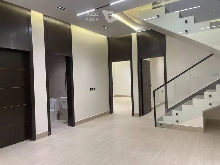 Floor for Sale in Riyadh Ash Sharq 4