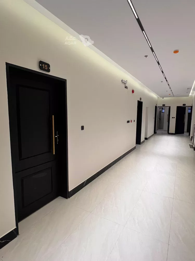 عمارة للبيع في شارع العطايا, حي الجنادرية, مدينة الرياض, منطقة الرياض 5