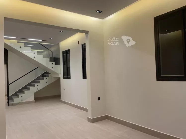 Floor for Sale in Riyadh Ash Sharq 6