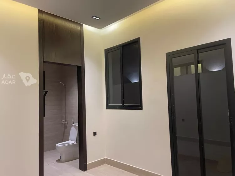 Floor for Sale in Riyadh Ash Sharq 3