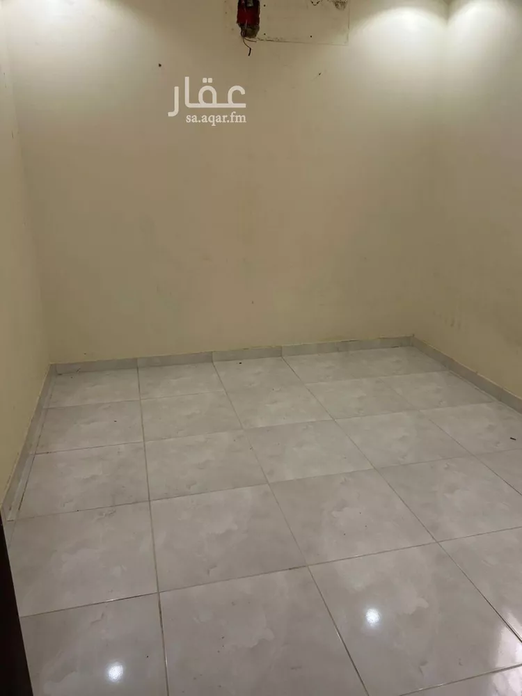 شقة للإيجار في شارع الكمال بن طلحة, حي المهدية, مدينة الرياض, منطقة الرياض