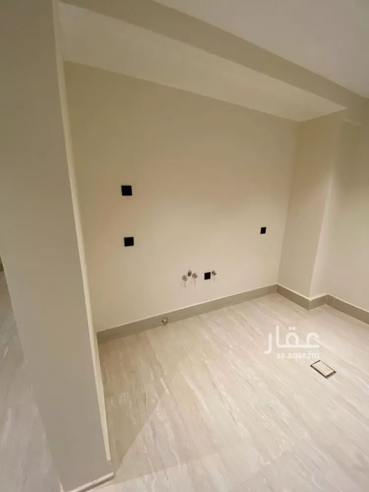 شقة للبيع في شارع عبدالله الخرجي, حي الملقا, مدينة الرياض, منطقة الرياض 7