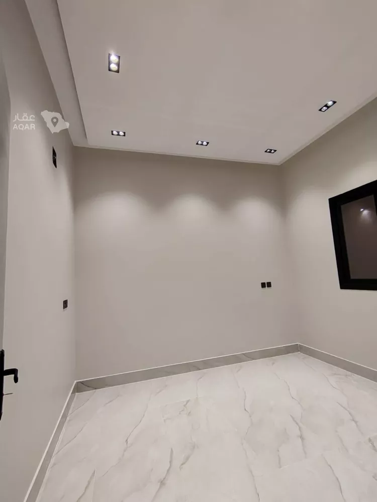 Floor for Rent in Riyadh Ash Sharq 6