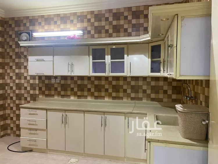 شقة للإيجار في شارع أبي عبيدة النابلسي, حي عكاظ, مدينة الرياض, منطقة الرياض صورة 4