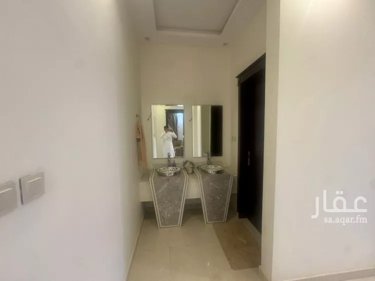فيلا للبيع في شارع حمزة بن القاسم, حي الرمال, مدينة الرياض, منطقة الرياض 15