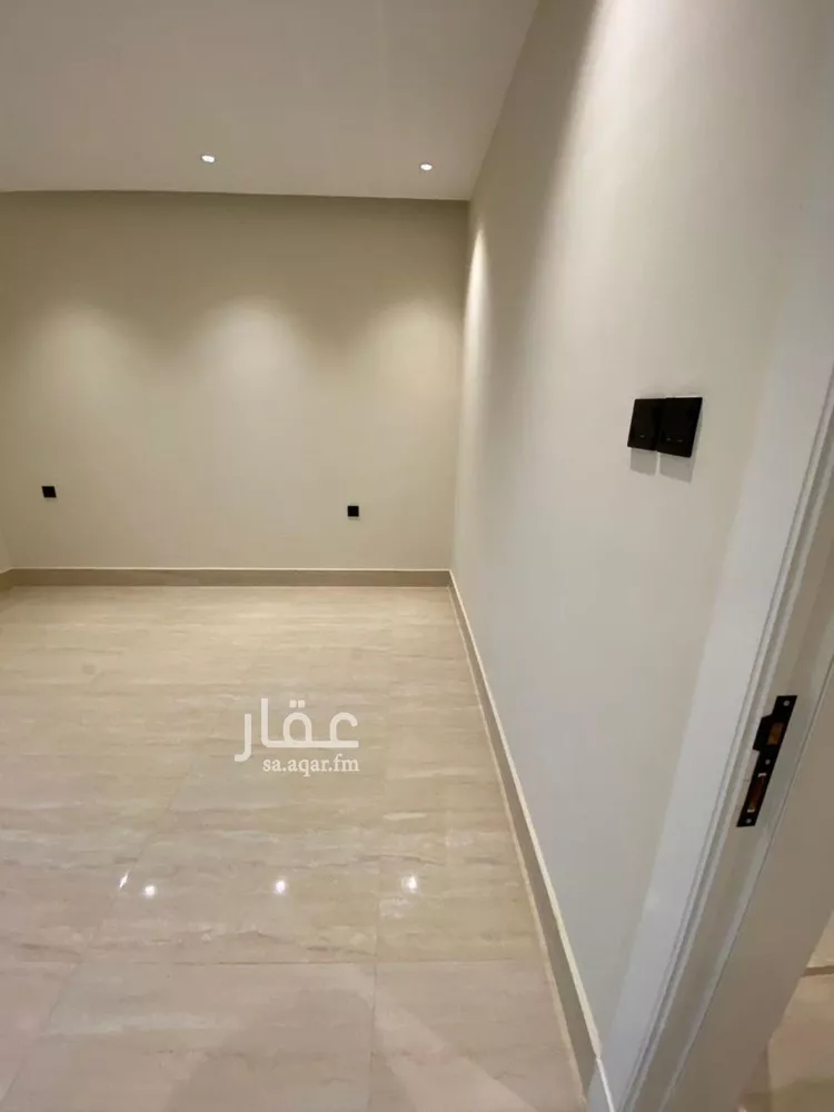 شقة للبيع في شارع عبدالله الخرجي, حي الملقا, مدينة الرياض, منطقة الرياض 14