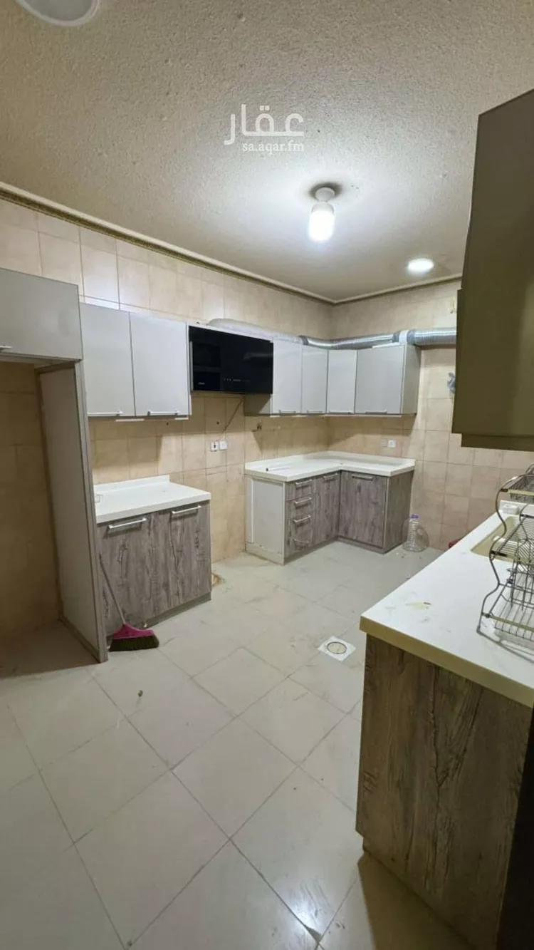 شقة للإيجار في شارع رقم 252, حي الياسمين, مدينة الرياض, منطقة الرياض صورة 2