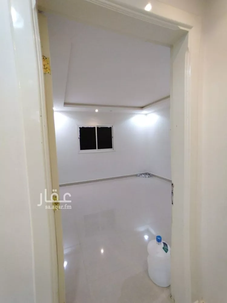 شقة للإيجار في شارع الكمال بن طلحة, حي المهدية, مدينة الرياض, منطقة الرياض