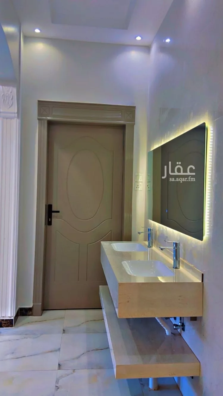 فيلا للإيجار في شارع حسن حسني عبدالوهاب, حي الرمال, مدينة الرياض, منطقة الرياض صورة 2