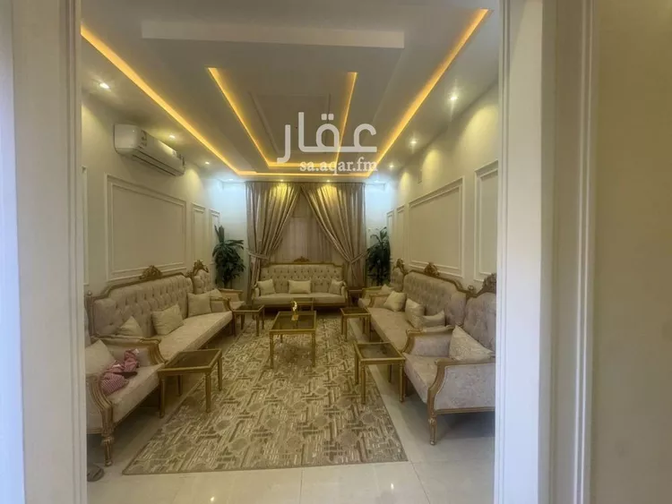 فيلا للبيع في شارع حمزة بن القاسم, حي الرمال, مدينة الرياض, منطقة الرياض 7