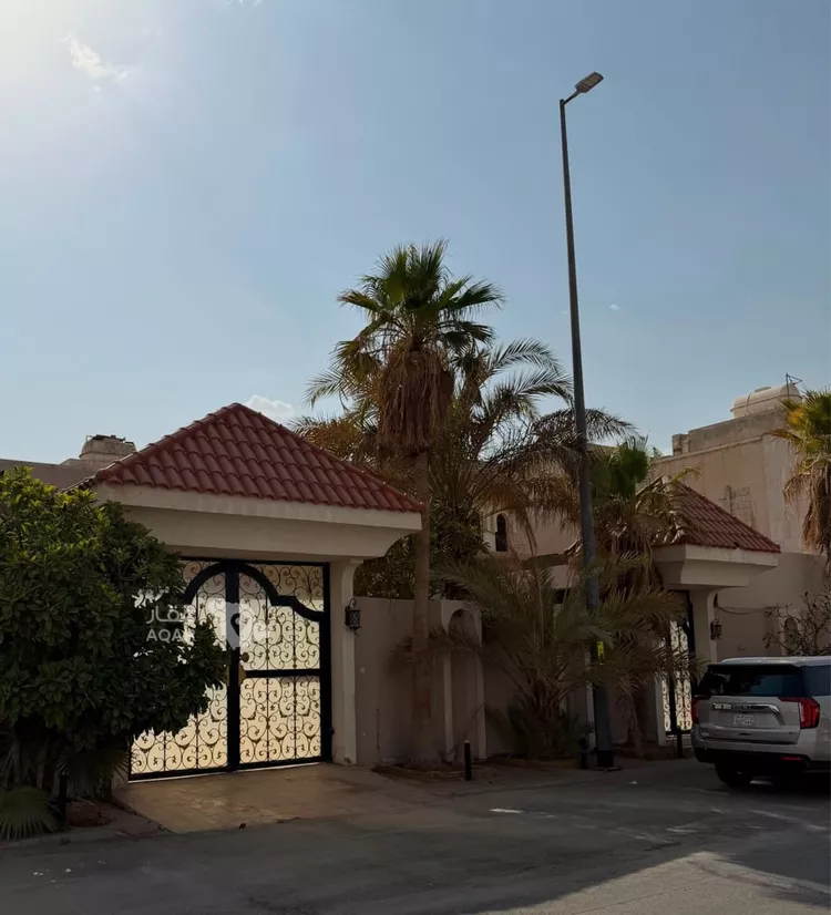 فيلا للبيع في شارع اليسع, حي الملك فهد, مدينة الرياض, منطقة الرياض