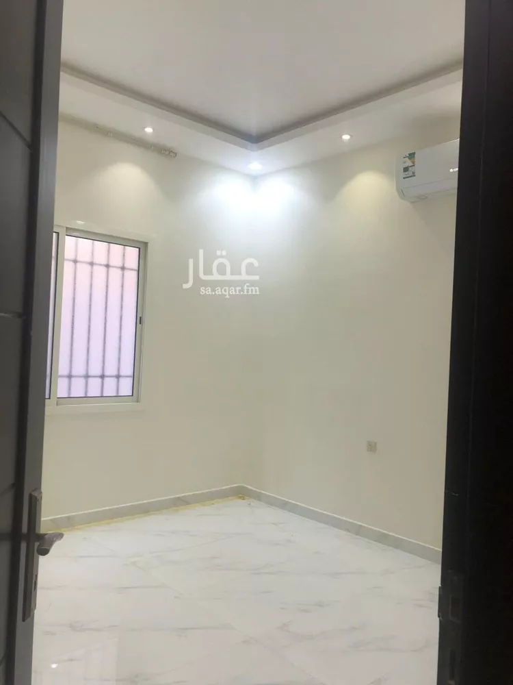 فيلا للإيجار في شارع أحمد بن الحسن الأنصاري, حي المهدية, مدينة الرياض, منطقة الرياض صورة 5
