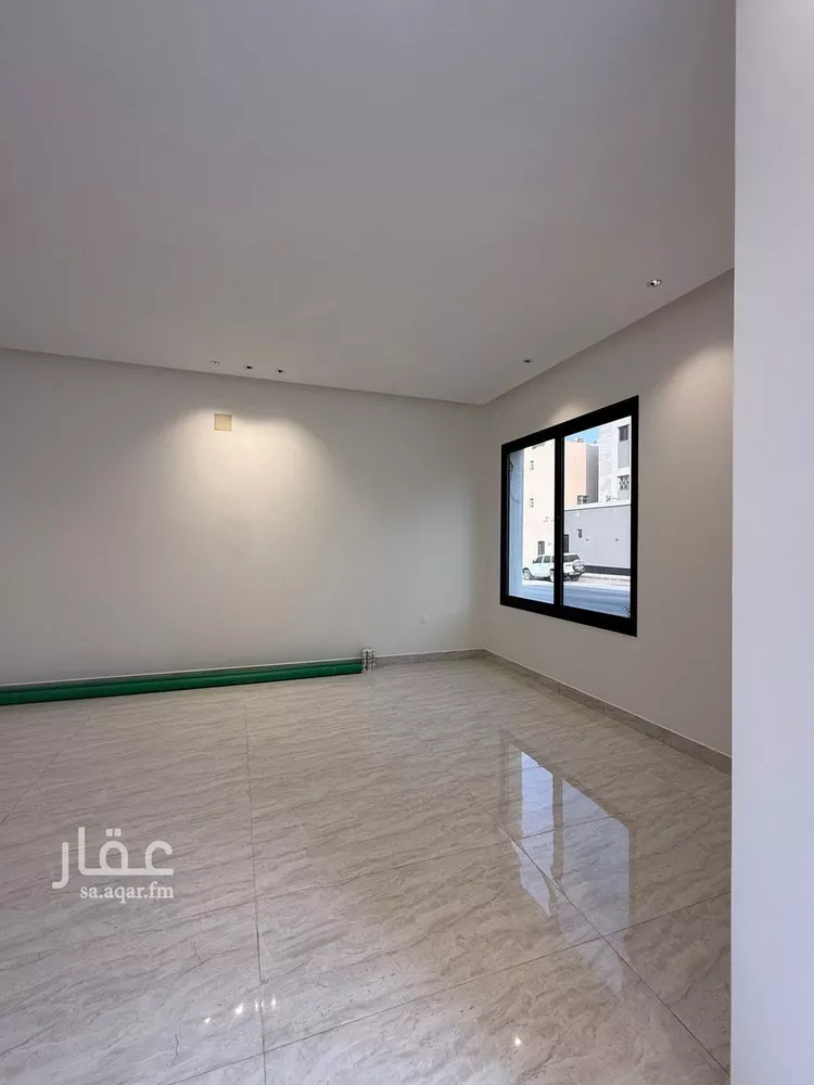 فيلا للبيع في شارع محمد الغساني, حي المهدية, مدينة الرياض, منطقة الرياض صورة 3