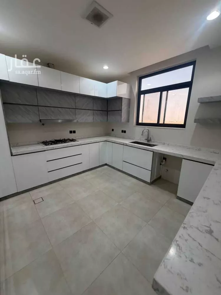 Floor for Rent in Riyadh Al Mahdiyah صورة 2