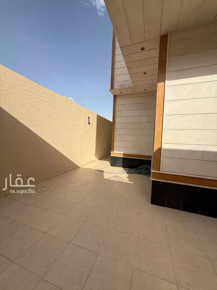 فيلا للبيع في شارع أم عبدالرحمن الصالحي, حي المهدية, مدينة الرياض, منطقة الرياض صورة 2