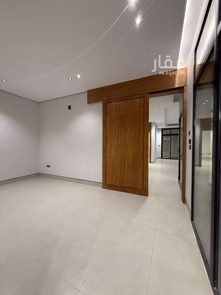 فيلا للبيع في شارع شهاب الدين الحموي, حي المهدية, مدينة الرياض, منطقة الرياض صورة 2